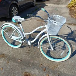 26" Huffy Women's Retro Cranbrook Bicycle