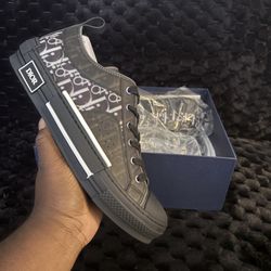 Dior B23 Sneakers 