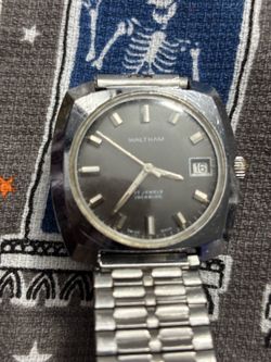 Vintage Waltham Mens Watch - 17 Jewels Incabloc Swiss Made - WORKING!