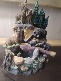 Rustic Wildlife Mountain Scene Tabletop Sculpture Fountain