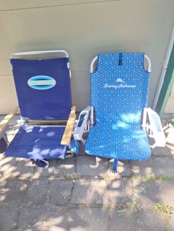 New Tommy Bahamas  beach lounch chairs