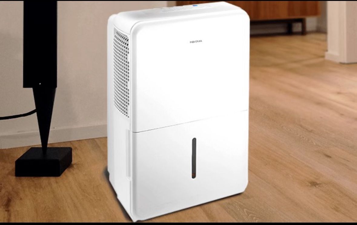 Insigniaâ„¢ - 50-Pint Dehumidifier with ENERGY STAR Certification