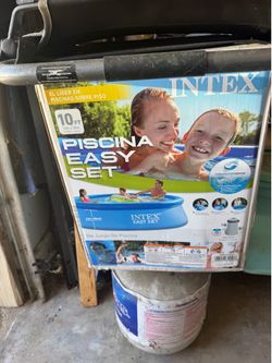 Inflatable pool