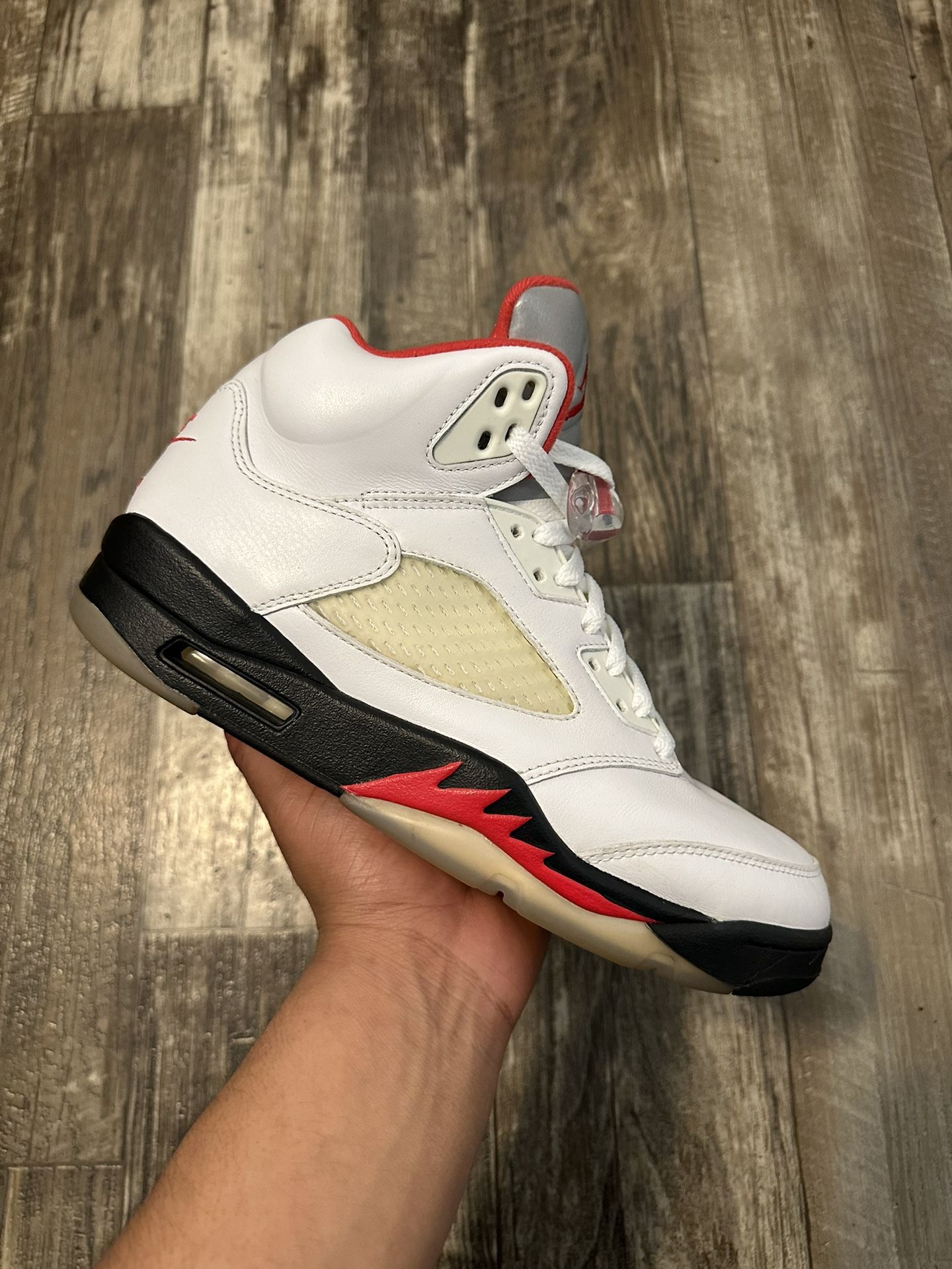 Jordan 5 “Fire Red” (9)