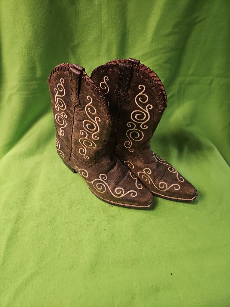 Ariat Ladies Cowboy Boots Size 5.5