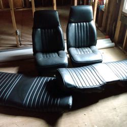 Car Seats 84 Cutlass Supreme  Hood Included  whole Frint Clip And Grill  