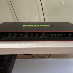Focusrite Scarlett 18i20 & PreSonus Eris E5 Speakers (Price Negotiable) 