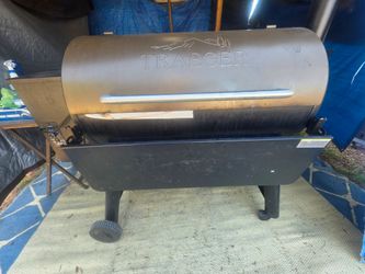 Traeger Pellet Grill Smoker