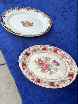 Beautiful Vintage  serving plates,each $20
