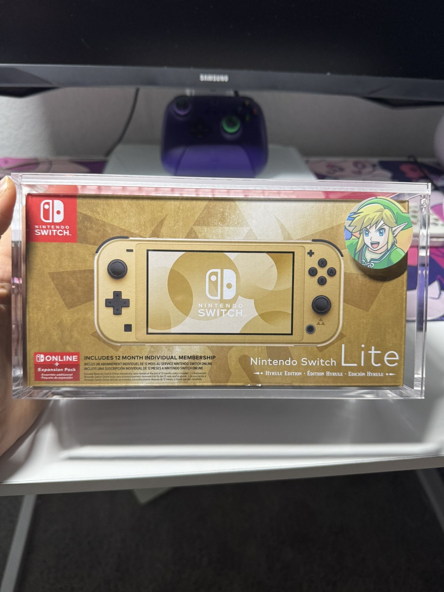 Switch Lite Hyrule Edition With Acrylic Case