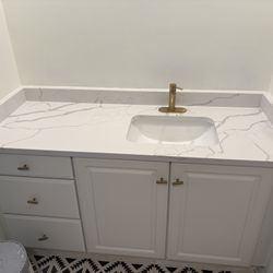 Bathroom Cabinets 