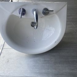 Pedal Hand sink
