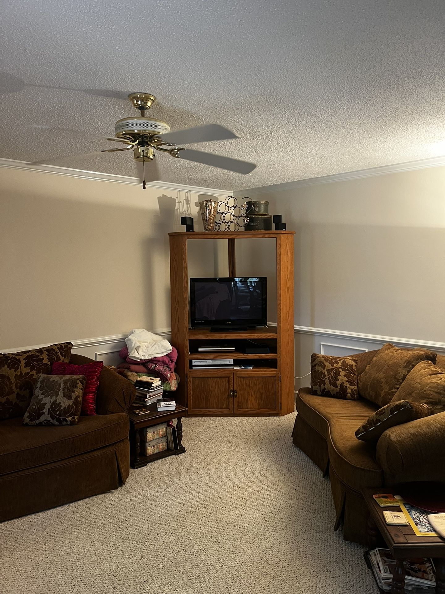 Entertainment Center (00s)
