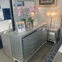 Dresser Mirror Nightstand! $999! 😃✨❤️ SALE! 
