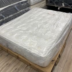 handcrafted One Of A Kind KLUFT Mattress .. Retail Is $13,000 😖🤯🥺, Our Price Is $2,999 With Free Adjustable Base , Free Sheets… 