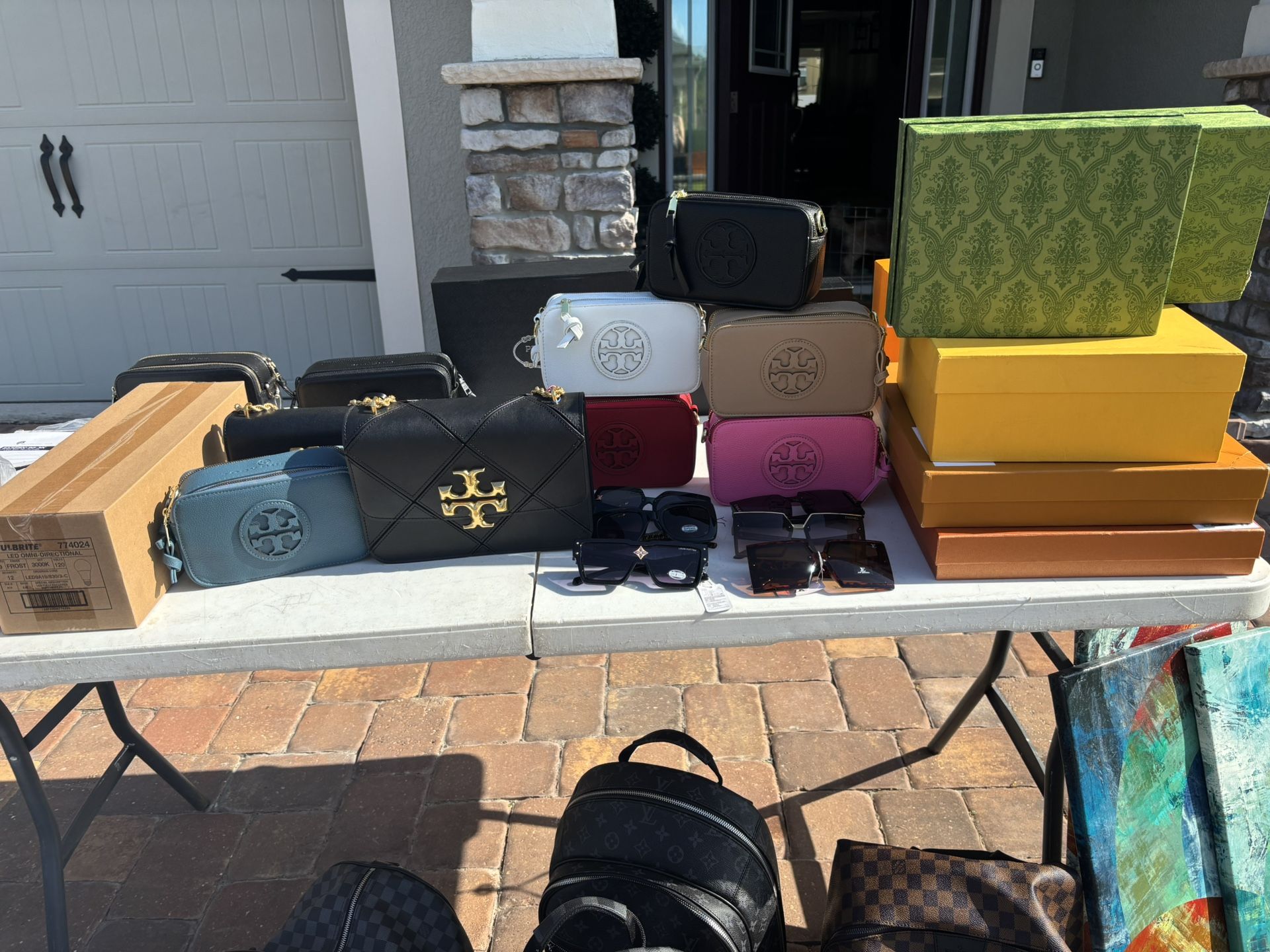 Bags, Purses , Cateras
