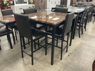 BRAND NEW 5 Pc Counter Height Dining Set, Tall Table with 4 Chairs, Square Dining Table