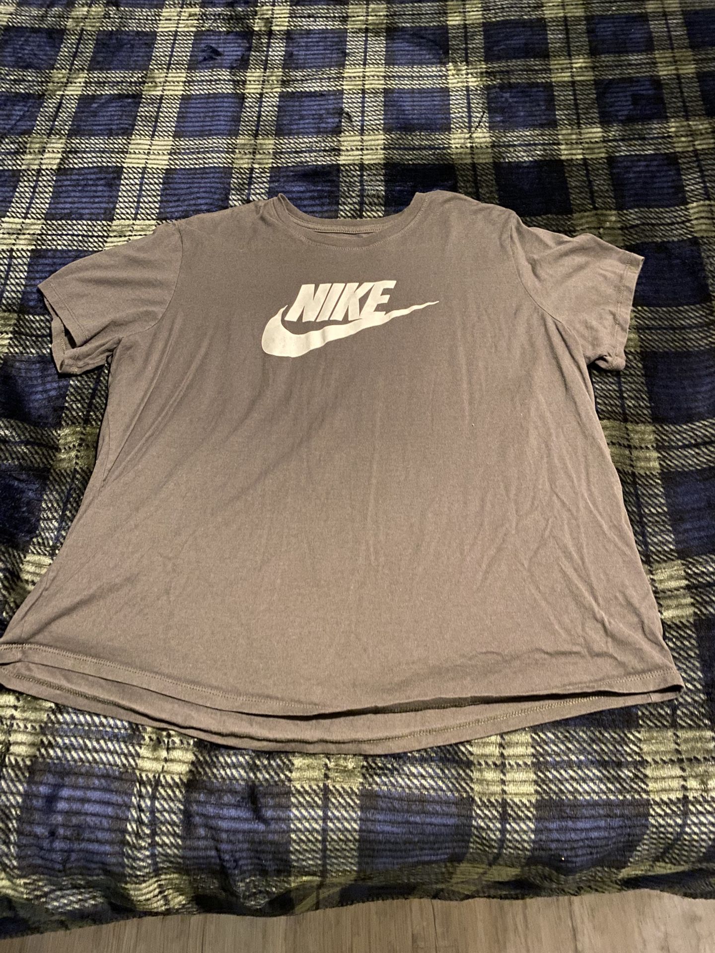 Green Nike T-shirt