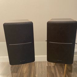 Edifier R1280DB Speakers—Like New!