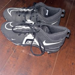 Nike Alpha Football Cleats Size 5y