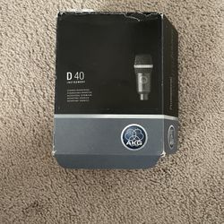AKG D40 Microphone 