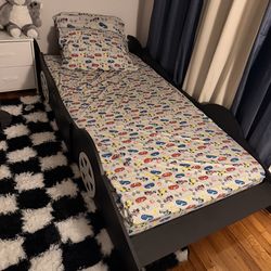 Twin bed