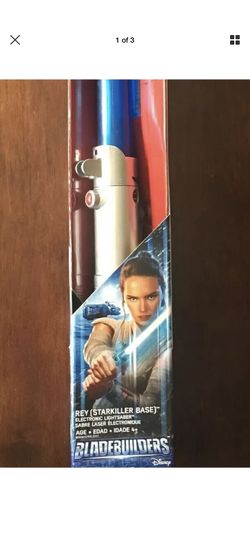Star Wars: The Force Awakens Rey (Starkiller Base) Electronic Lightsaber. NIB $40