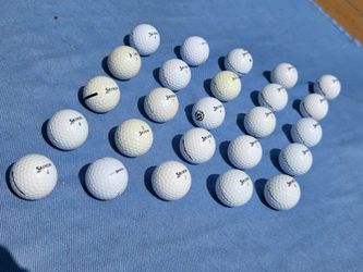 25 Used Golf Balls "Srixon"