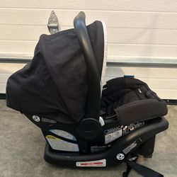 Graco SnugRide 35 Infant Car Seat