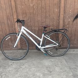 Trek 7.2 Fx Series Bicycle 