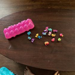 Hatchimals Case And Mini Figs