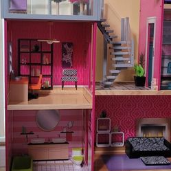KidKraft Uptown Wooden Dollhouse