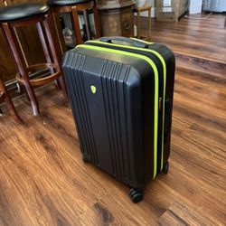 Olympia Hard Suitcase