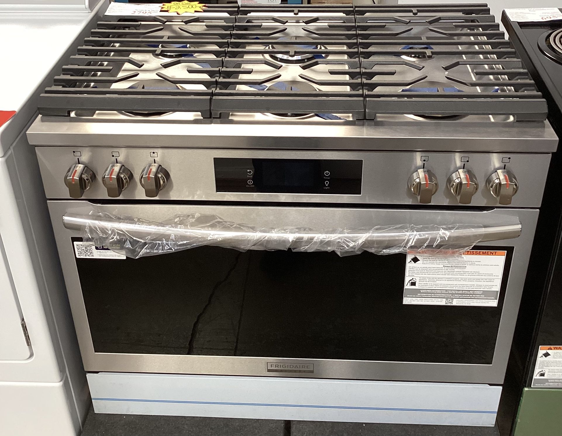 New FRIGIDAIRE 36” Dual-Fuel Range W/ Air Fry