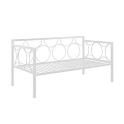 White Metal Daybed