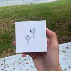AirPods 4 (BRAND NEW)