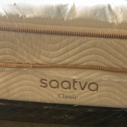 Twin Xl Matttress (SAATVA CLASSIC LUXURY FIRM) Clearance Sale‼️🎄❄️🎁