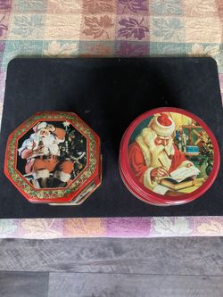 Used Santa Holiday Collectible Tin Set