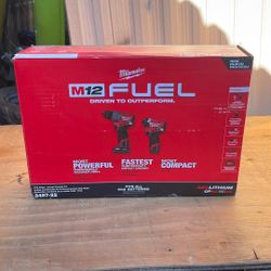 Milwaukee M12 FUEL 12-Volt Lithium-Ion Brushless Cordless Hammer Drill and Impact Driver Combo Kit w/2 Batteries and Bag (2-Tool)