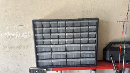 Small cabinet/organizer
