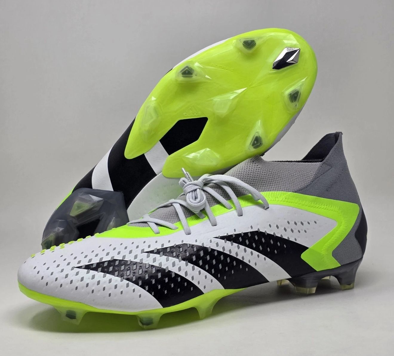 Size 7 Mens Adidas Predator Accuracy.1 FG Soccer Cleats White Black New