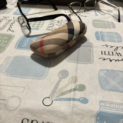 Burberry Sunglasses Case