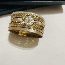 Suyi Multilayer Leather Bracelet Boho Beads Cuff Bracelet for Women 