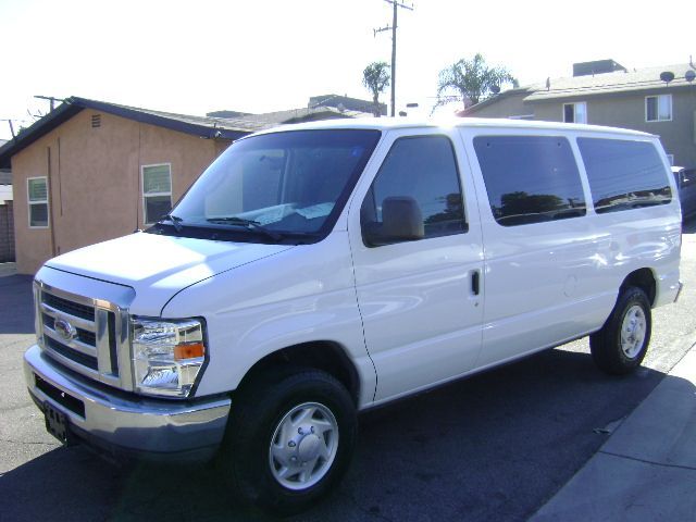 2008 Ford E-350