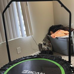 🔥 Trampoline for Sale – Like New! 🔥