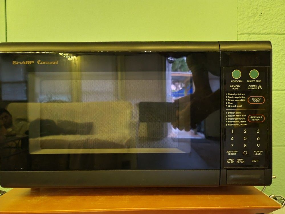 Sharp carousel microwave