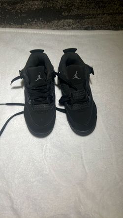 Black cat Jordan’s