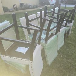 8 DINING CHAIRS - EXCELLENT CONDITION