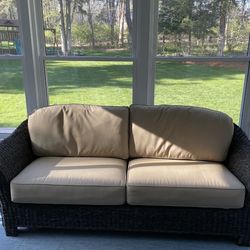 Basically New Wicker Couch And Chair Set