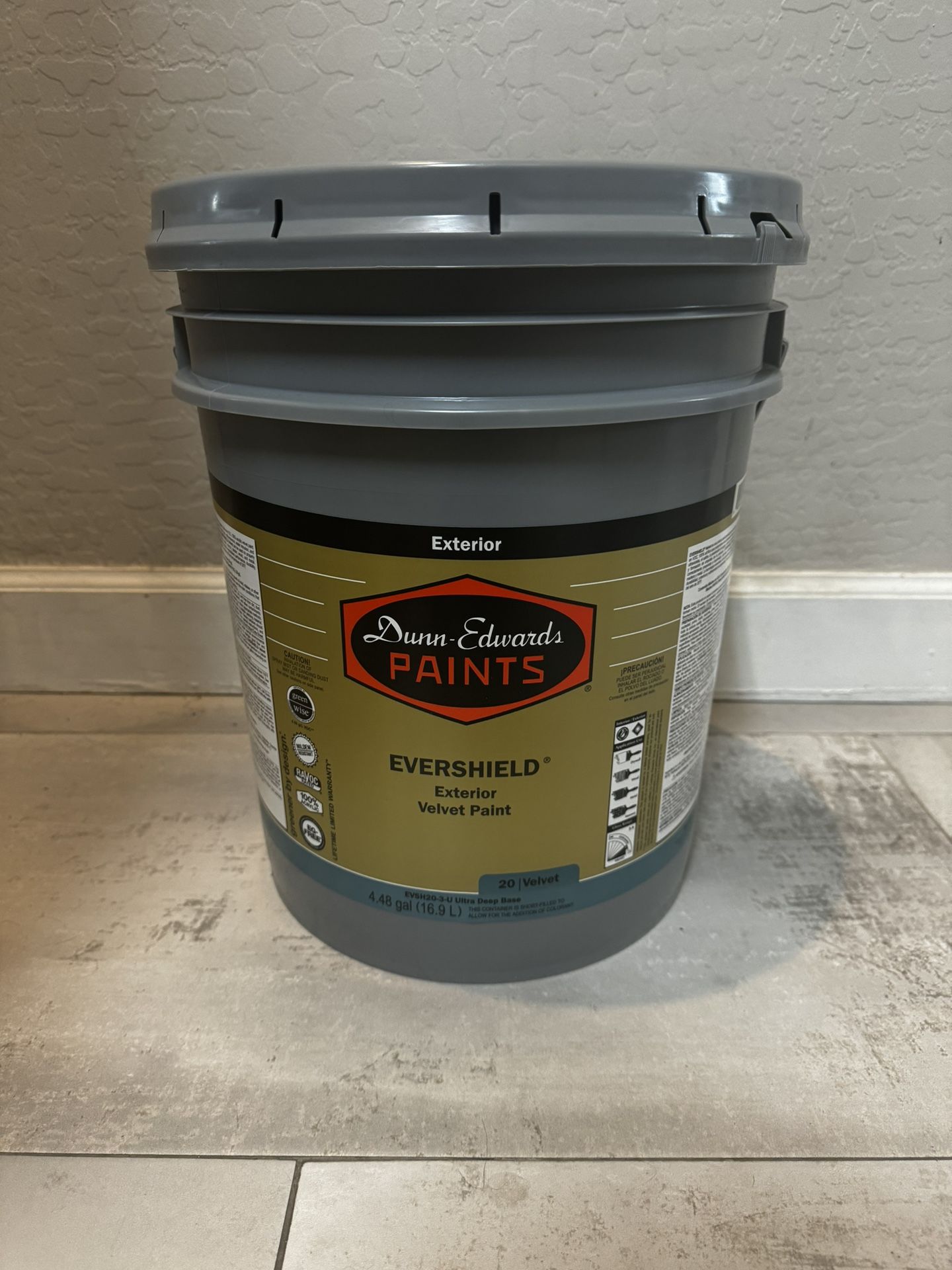 Paint- New Exterior 5 Gallon , Enduring Bronze Color